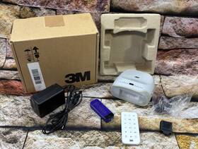Spr1000 3m Streaming Projector Powered By Roku With Remote And Box