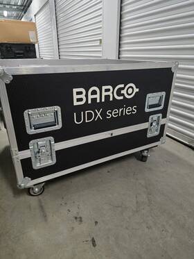 Udx-4k40 Barco 40 000- Lumen 4k Uhd Laser Dlp Projector Udx-4k40 Barco 40 000- Lumen 4k Uhd Laser Dlp Projector