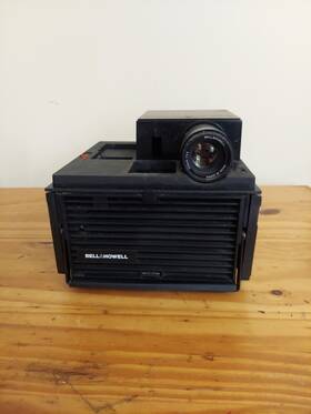 2203088 Bell Howell Black Woodgrain Slide Cube Rc 55 Vintage Projector Not Tested