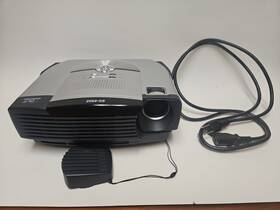 Sd-650z Boxlight Projector With Carrying Case