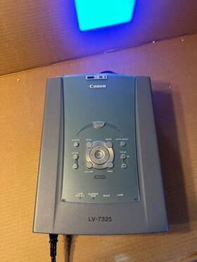 Lv-7325 Canon Xga Multimedia 1500 Lumens Lcd Projector Workhorse