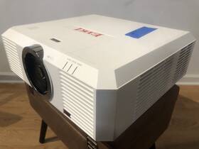 Ek-500u Eiki Laser Projector