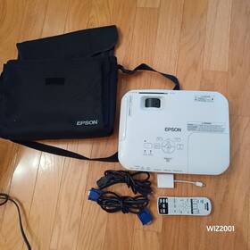 1080i Epson 010343884243 Powerlite S11 3lcd Projector 2600 Thunder Vga Adap With Remote 636 Hrs