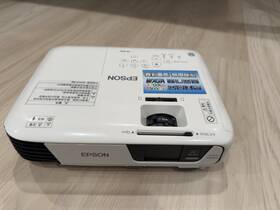 Cb-w32 Epson Projector