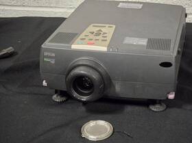 Elp-7350 Epson Powerlite 7350 Multimedia Lcd Projector 884 Lamp Hours