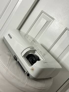 Emp-8300na Epson Lcd Projector White 1024x768 Vga S-video Composite Audio In