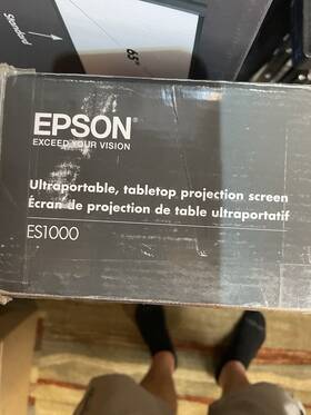 Es1000 Epson Ultra Portable 50 Inch Manual Tabletop Projector Screen
