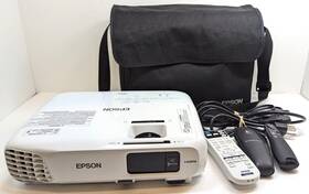 Exe220 Epson 3lcd Projector H552a / White With Carry Case Remote Cables