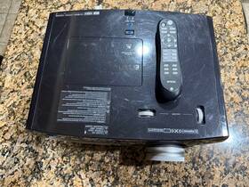 H293a Epson Lcd Projector 1755 Hours With Remote