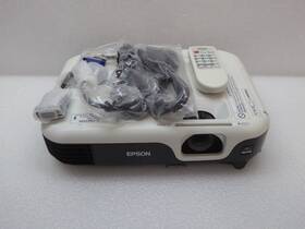 Vs210 Epson H433a Lcd Projector With Remote Control
