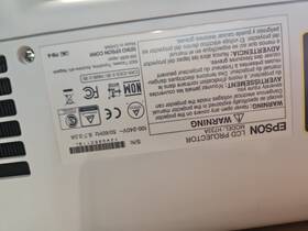 H523a Epson Lcd Projector