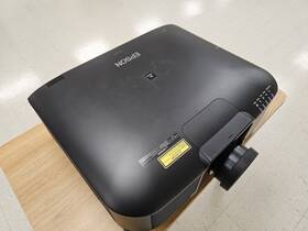 L1075u Epson Pro 4k Projector 1036 Hours Read Description
