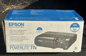 Pl77c Epson Powerlite Lcd Computer Video Projector Case Cables Manual And Remote