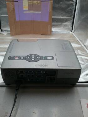 V11h167020 Epson Powerlite 821p Projector 697 Hours 3lcd