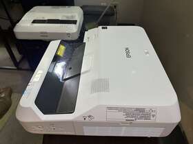 V11h878520 Epson Powerlite 700u 4000-lumen Ultra-short Throw Laser Projector