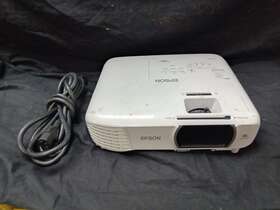 V11h980020-n Epson Home Cinema 1080 3lcd 1080p Projector V11h980020-n Epson Home Cinema 1080 3lcd 1080p Projector