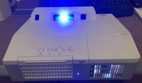 Cp-tw3506 Hitachi 3lcd Projector/ready To Use In Good Condition Cp-tw3506 Hitachi 3lcd Projector/ready To Use In Good Condition