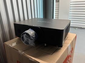 Cp-wu87008 Hitachi Wuxga Large Venue Projector