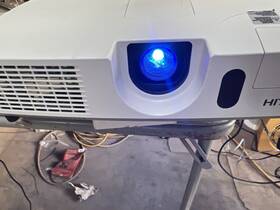 Cp-wx4021n Hitachi Cp-wx402in - Wxga Conference Room Projector 4000 Lumens Untested
