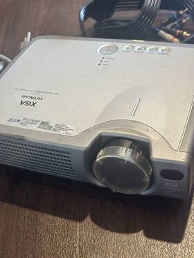 Cp-x327 Hitachi Xga Multimedia Mobile Lcd Projector With Cables And Bag Cp-x327 Hitachi Xga Multimedia Mobile Lcd Projector With Cables And Bag