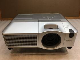 Dtg00771 Hitachi Cp-x505 Lcd Projector Uses Lamp Unit Only 21 Hours
