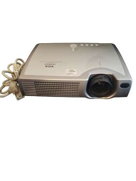Ed-x3270 Hitachi Digital Projector 1700 Lumen With Case Working Used No Remote