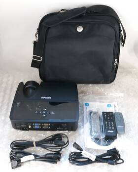 In2124 Infocus 3d Ready Dlp Projector 2xvga Power Cord 1837h With Remote Presenter