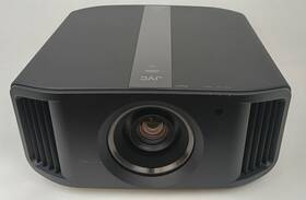 Dla-nx7r Jvc Dla-nx7 4k D-ila Projector With Hdr - Black 2600 Hours