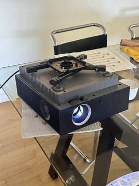 Au810pw Lg Au810pb Laser Projector - Low Hours