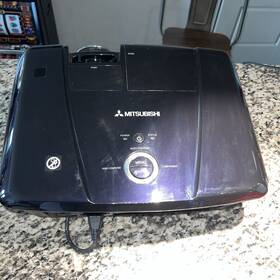 Hc8000d-bl Mitsubishi Hc8000d Dlp 3d Home Theater Projector - Lamp Runtime 147hh Hc8000d-bl Mitsubishi Hc8000d Dlp 3d Home Theater Projector - Lamp Runtime 147hh
