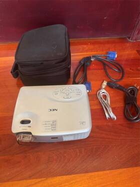 Lt20e Nec Lp20e Projector With Carry Case