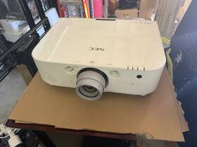 Np-pa722x-13zl Nec Np-pa722x Projector 100-250v 50/60hz 5.5-2.2a Lamp Type Np26lp 7 200 Lumen