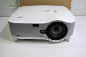 Np3250 Nec 3lcd Projector 777 Lamp Hours No Power Cord/remote