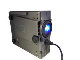 Vt650.13494 Nec Vt650 Projector 1500 Lumens Vga Rca Computer Power On As Is Inch