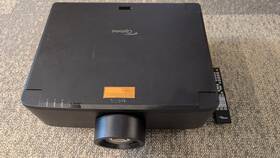 Optoma Zu820t 8800 Lumens Laser Projector With Remote Control - Great Condition