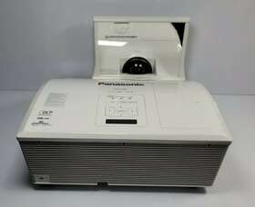 Pt-cx300u Panasonic Dlp Projector 720p Hdtv 4 3 Ptcx300u No Lamp #s-a