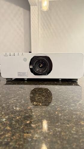Pt-dw6300u Panasonic Dlp Projector Wxga Tested And Working