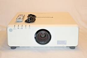 Pt-dz780lw Panasonic Pt-dz780 Hd 1080p Hdmi Theater Projector - New Lamps 7 000 Lumens