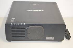 Pt-dz870uk Panasonic Pt-dz870uw Wuxga Large Venue Projector 8500 Lumens Hdmi 2485 Hours
