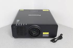Pt-rw620b Panasonic Dlp Laser Projector With Lens Fully Tested Works Great