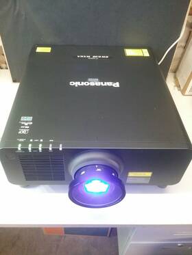 Pt-rw630 Panasonic Dlp Projector Hdmi Vga - Wxga Nice Look