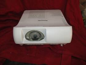 Pt-tw230u Panasonic Wxga Lcd Hdmi Network Projector Tested Working Pt-tw230u Panasonic Wxga Lcd Hdmi Network Projector Tested Working