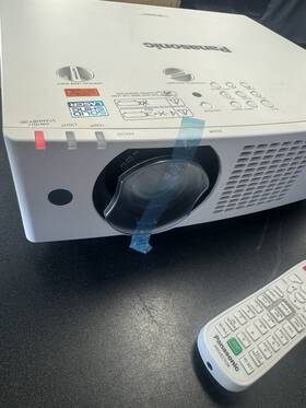 Pt-vmz61 Panasonic 6 200 Lm Wuxga Lcd Projector