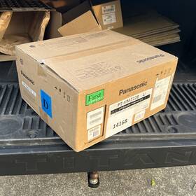 Pt-vmz72 Panasonic Empty Box For B Lcd Projector With Fitted Insert - Only