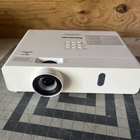 Pt-vw340 Panasonic Wxga 1080p Hdmi Projector 844 Hrs