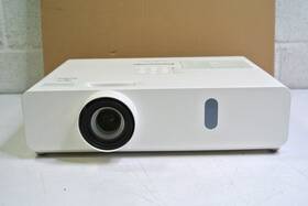 Pt-vw360 Panasonic Wxga Lcd Projector 70 Lamp Hours No Power Cord/remote