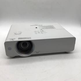 Pt-vx500u Panasonic Lcd Projector 675 Hours