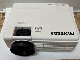 Hi-03 Panseba Pansera Portable Mini Projector 1080p Home Theater