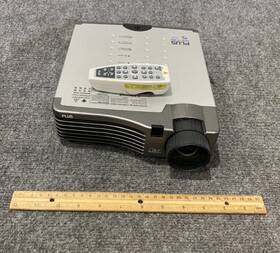 U5-732 Plus Dlp Digital Projector With Remote