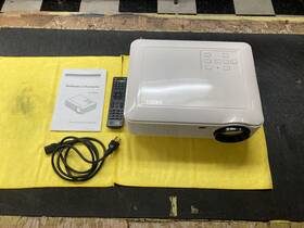 Su-228 Powerful Hd Led Projector 4000 Lumens With Remote